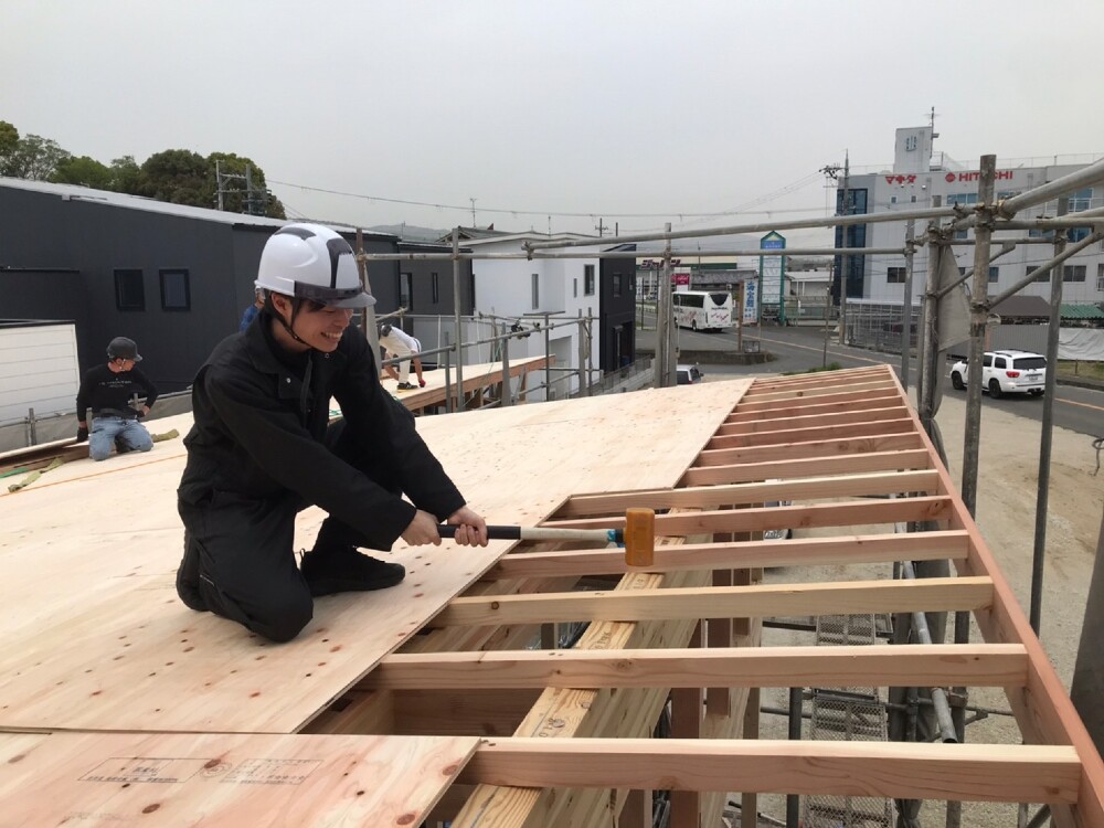 吉川自動車上棟